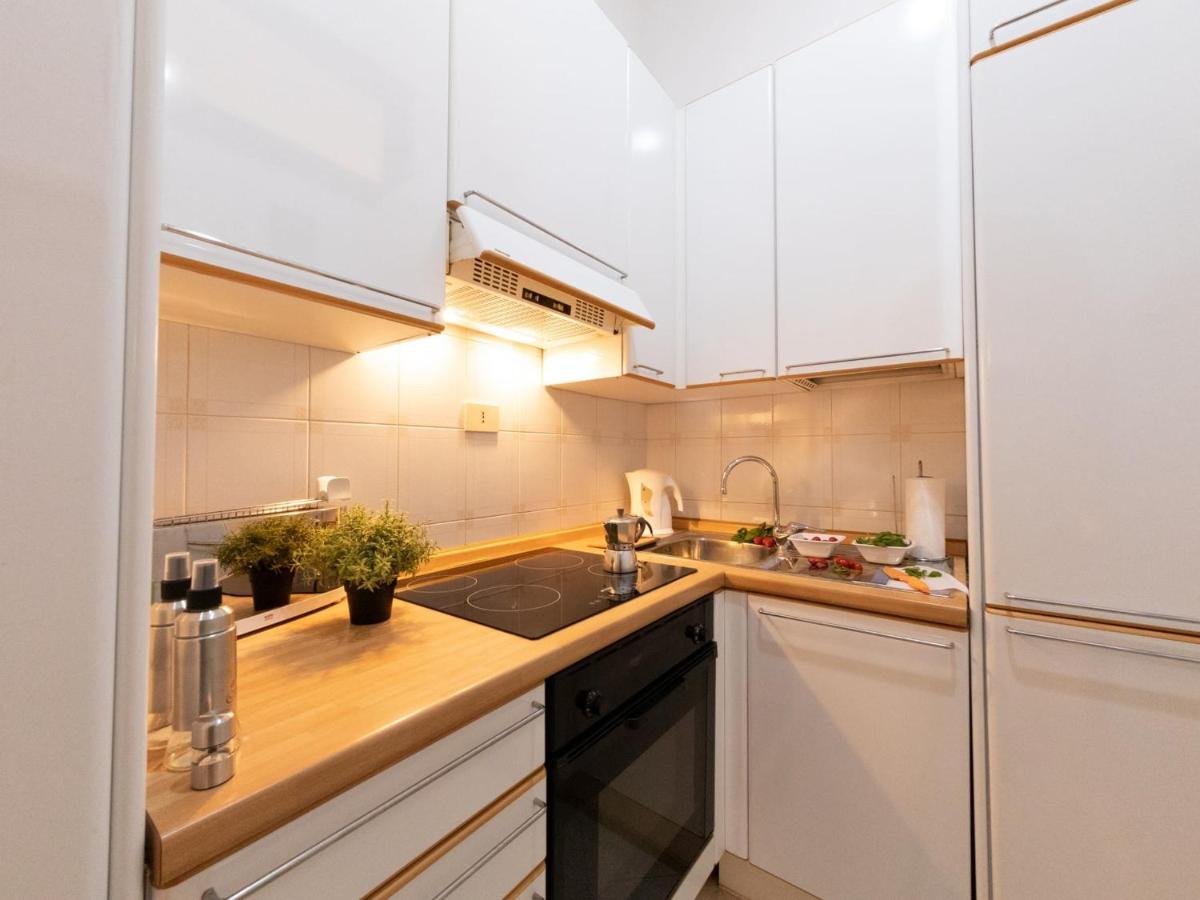 The Best Rent - Cozy One-Bedroom Apartment Near Villa Borghese Rome Bagian luar foto
